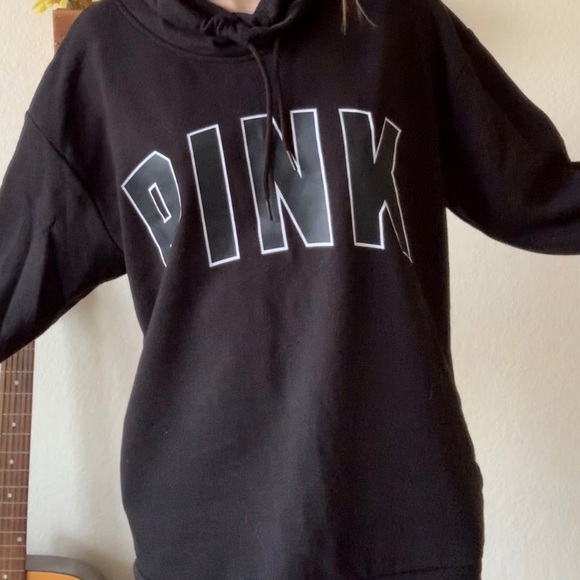 VS PINK sweatshirt - Picture 3 of 3